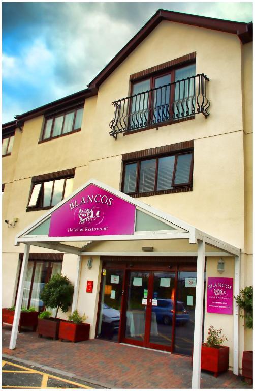 Blanco'S Hotel Port Talbot Buitenkant foto